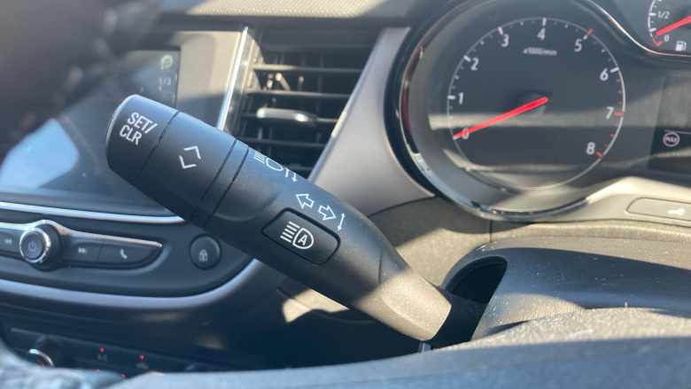 Vauxhall Crossland 1.2 Turbo Design 5dr Petrol Hatchback